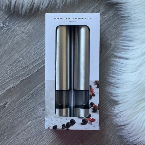 🖤🧂Sur La Table Stainless Steel Electric Salt & Pepper Grinder - Picture 1 of 5